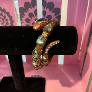Snake bracelet